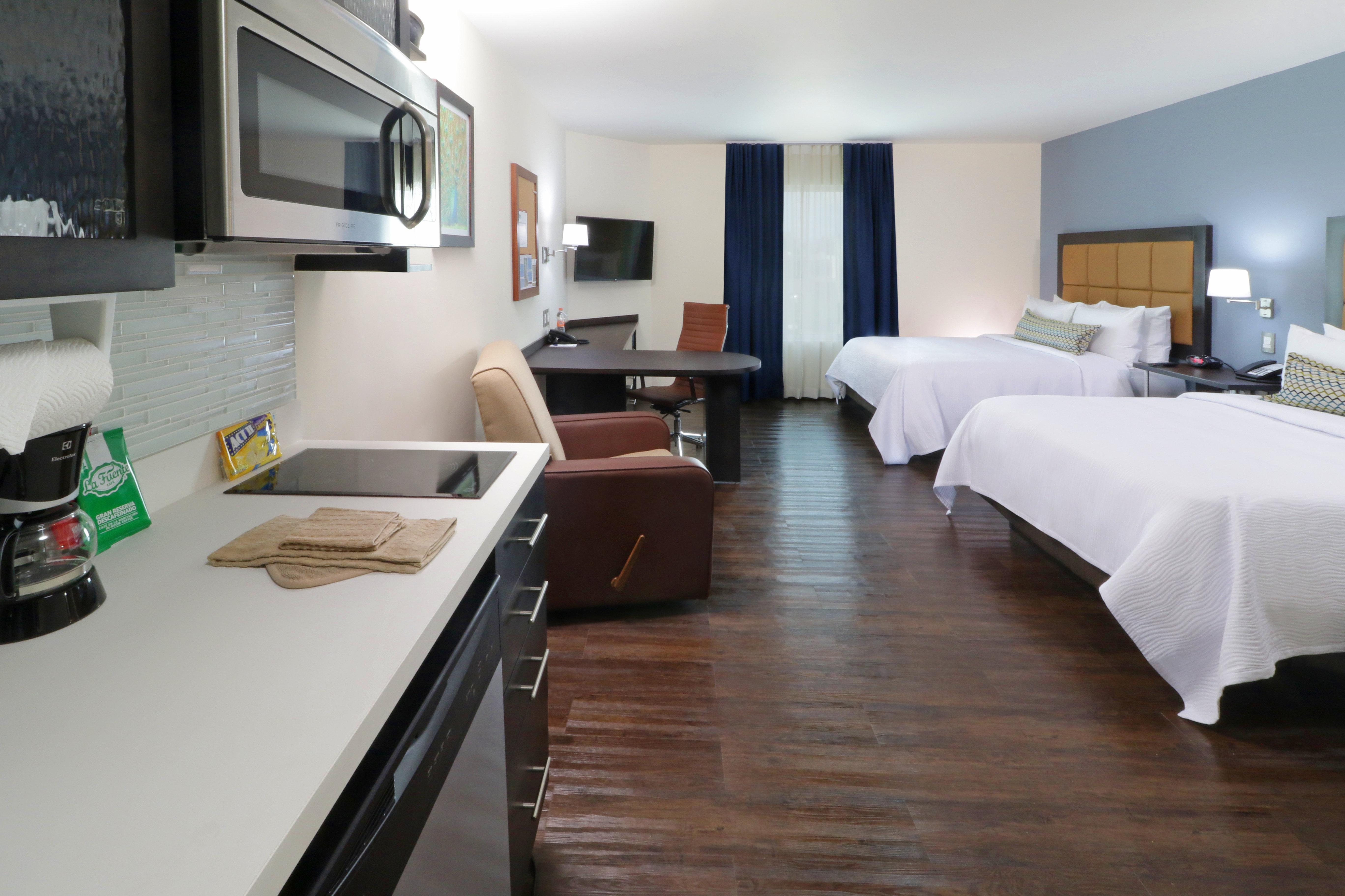 Candlewood Suites Celaya Селая Экстерьер фото